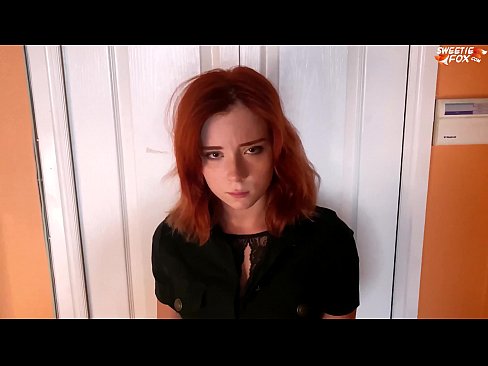❤️ Apsaugos darbuotojas nubaudė gražią moterį už vagystę iš parduotuvės - sperma burnoje ️❌ Super seksas prie mūsų ❌❤